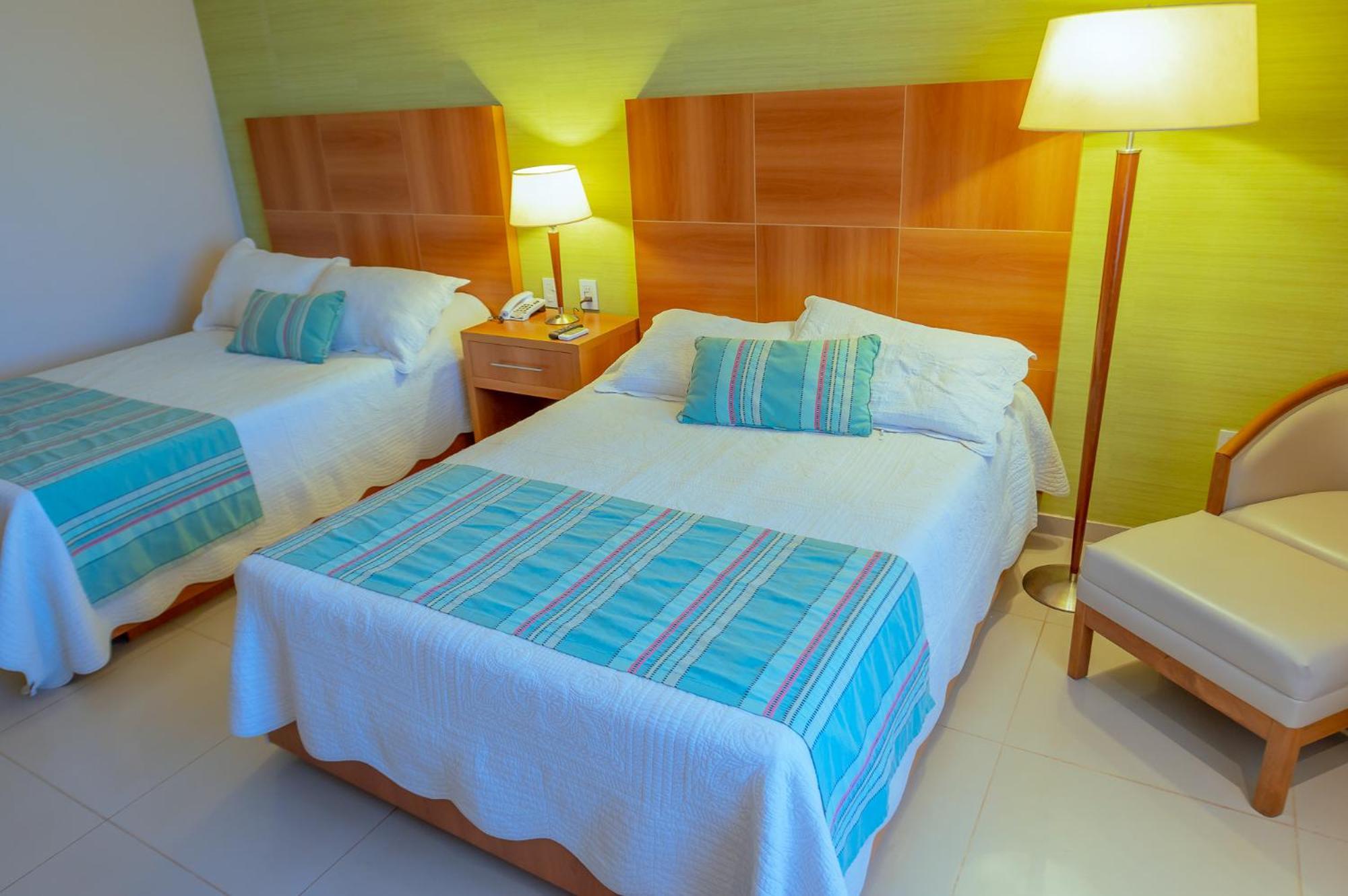 Condado Hotel Casino Пасо де ла Патрия Екстериор снимка